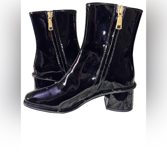 Coach Black Heeled Boots with Gold Zipper and Block Heel - Picture 1 of 4